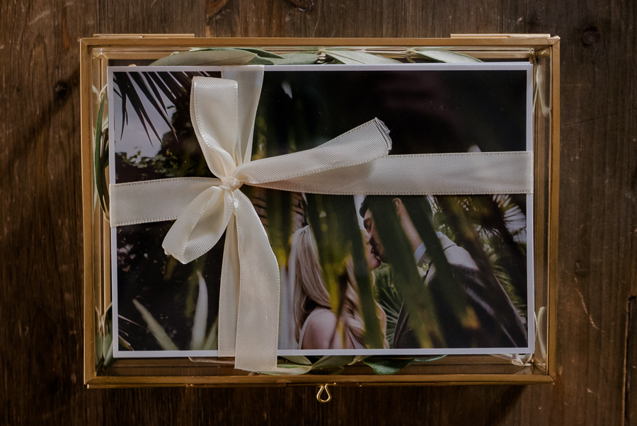 packaging wedding glass box 5x7" with fineart prints