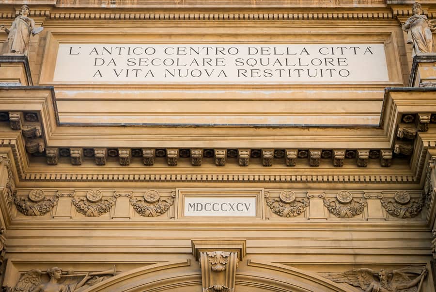 Piazza della repubblica florence arcone detail