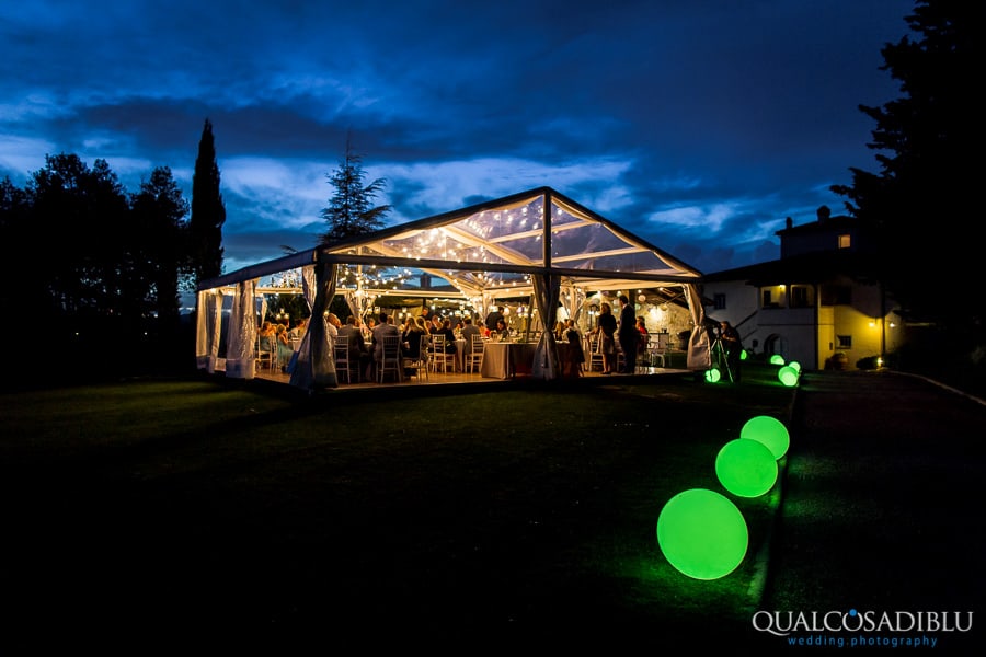 wedding dinner borgo della meliana night lights