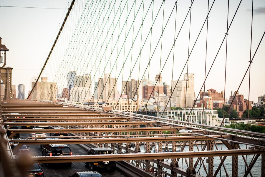 new york skyline brooklyn bridge view