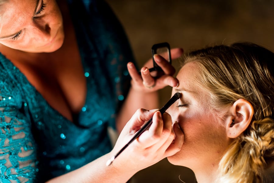 bride make up getting ready