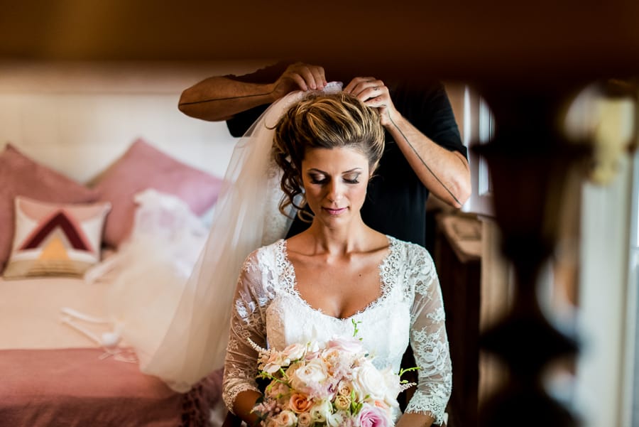 hairdress bride getting ready