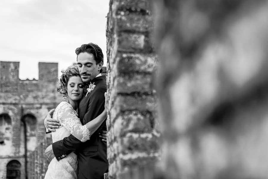 bride groom together walls oliveto castle