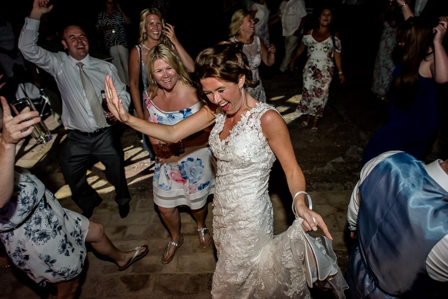 bride dancing borgo stomennano