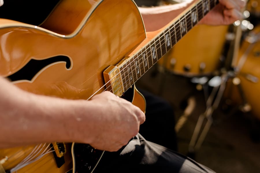 Guitar at the wedding