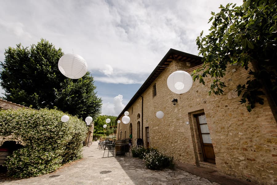 croce di bibbiano courtyard