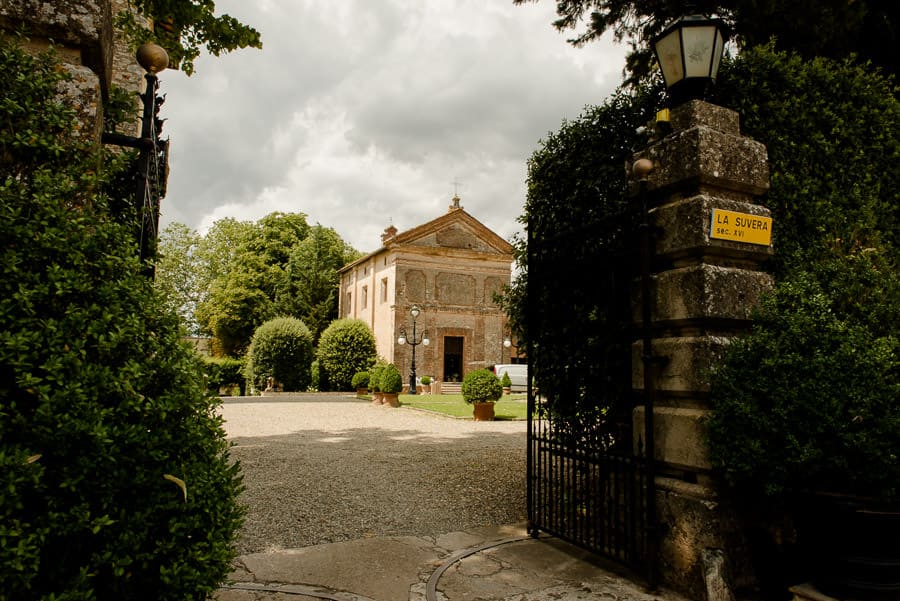 relais la suvera main entrance