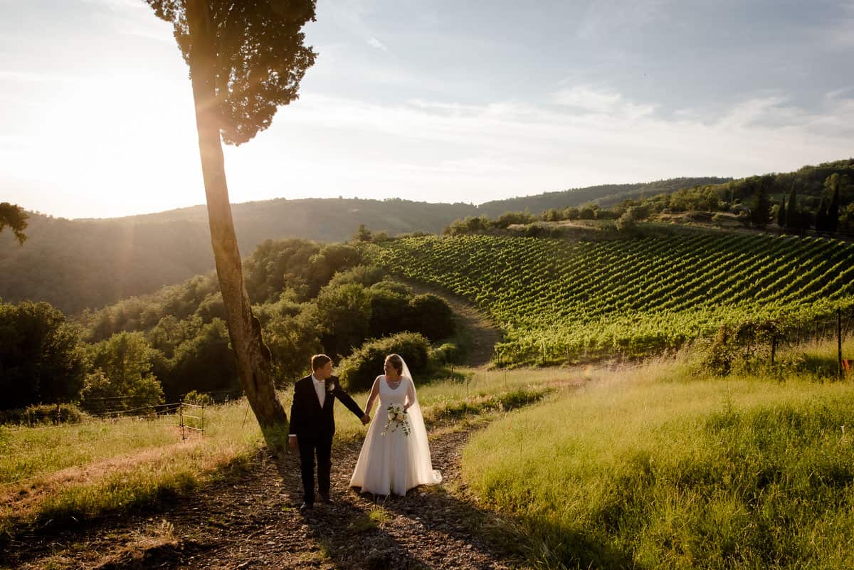 borgo castelvecchi wedding couple with panoramic view