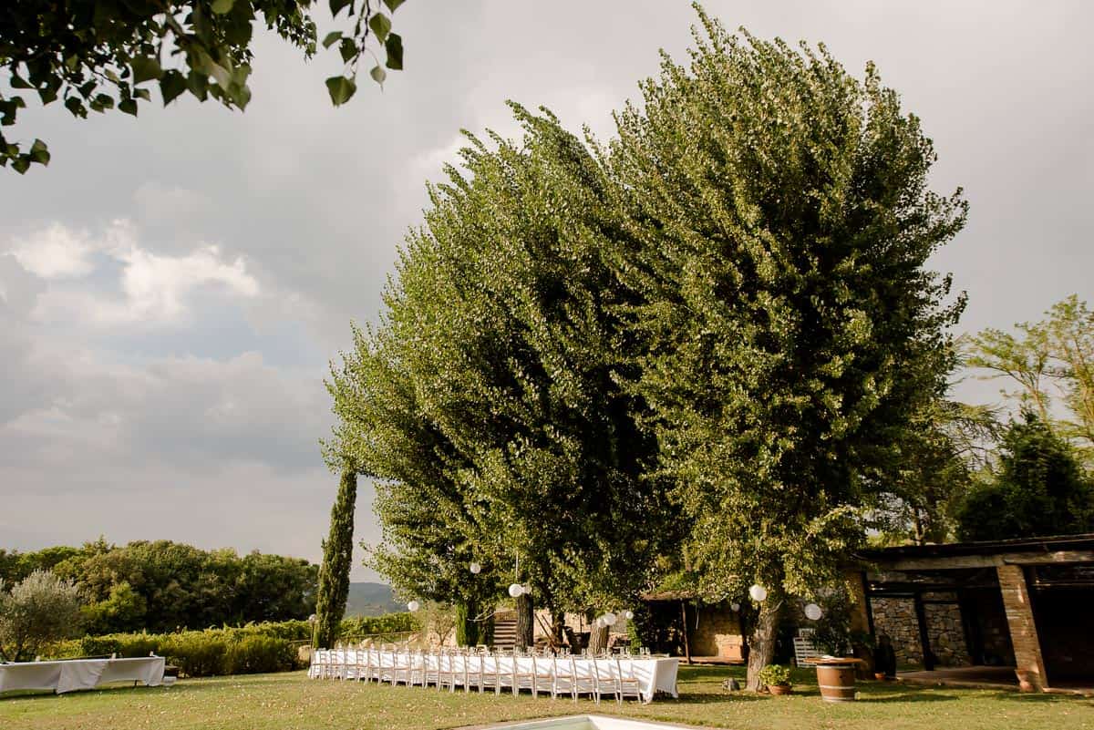 Fattoria di Corsignano garden with wedding table