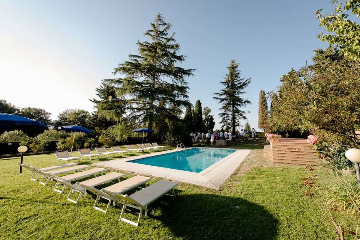 Fattoria di Larniano garden and swimming pool