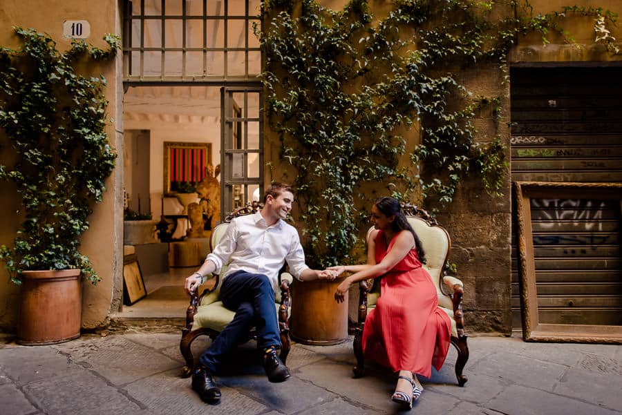 Romantic couple in lucca