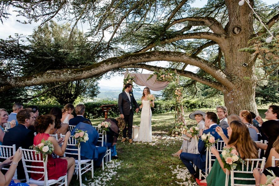 wedding ceremony in tuscany