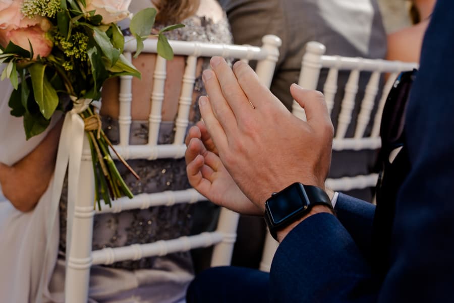 clapping hands weddin ceremony