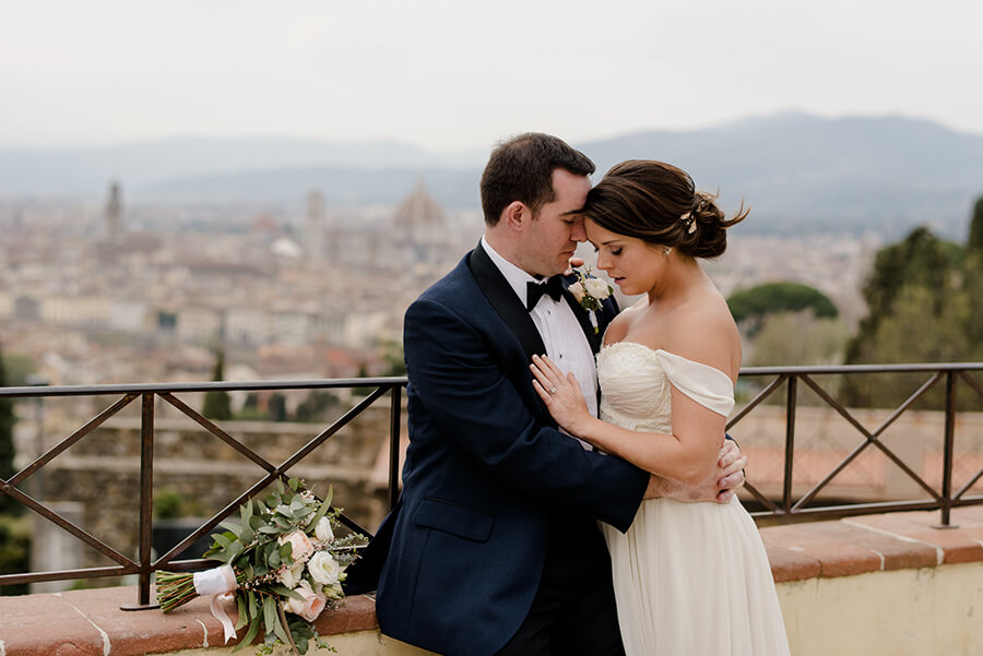 Bride and Groom photo with the view of Florence in the background