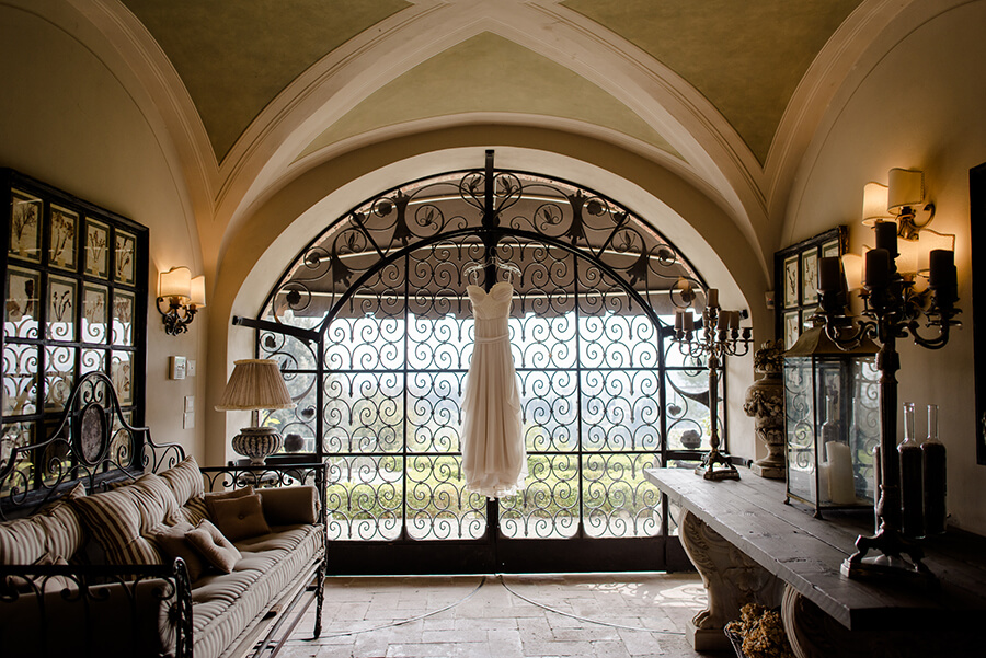 Bridal dress at Villa Le Fontanelle