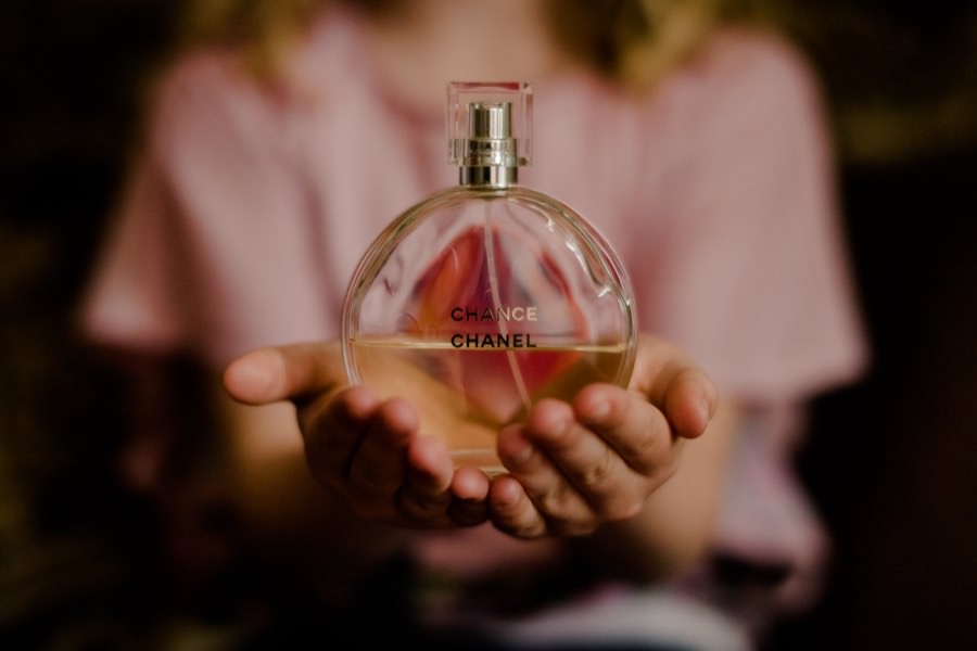 chanel parfum in the hands