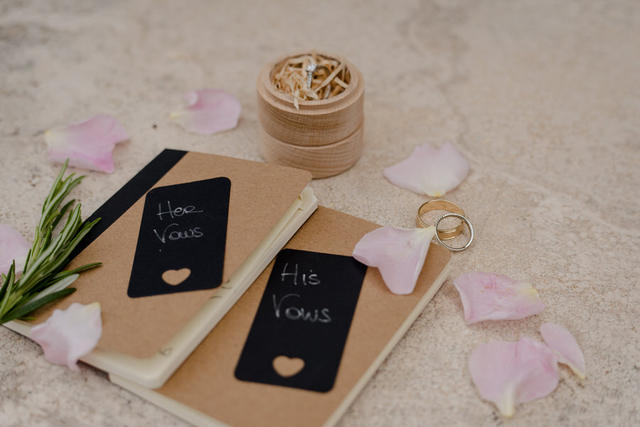 wedding vows books with wedding rings