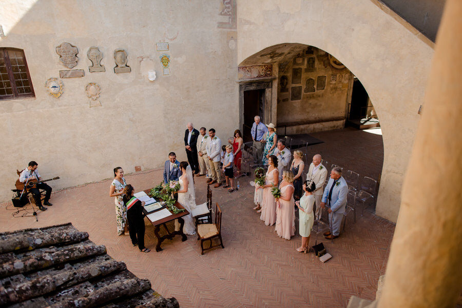 wedding ceremony in Certaldo