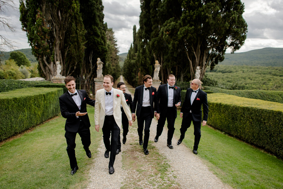 groom squad walking at borgo stomennano