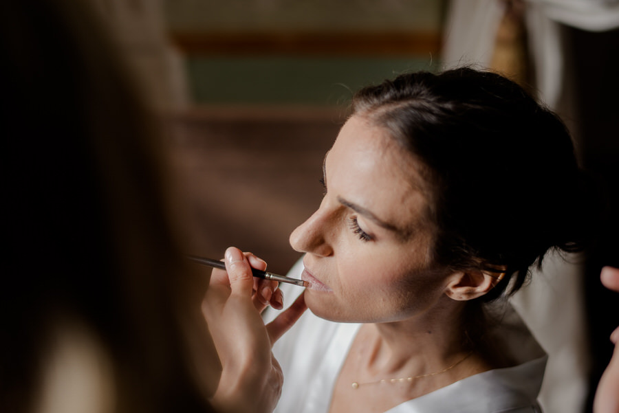 bride getting ready