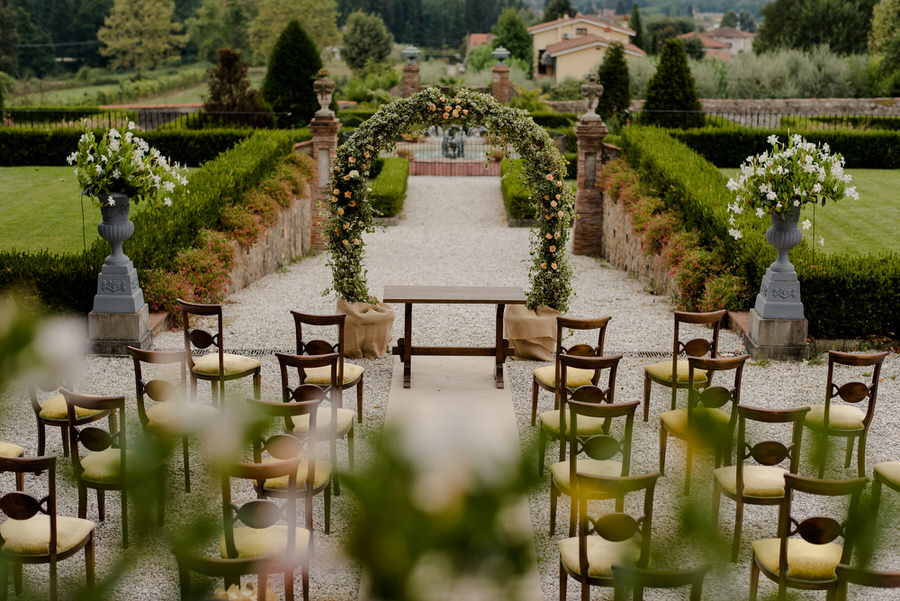 ceremony setting at Villa Daniela Grossi, Capannori, Lucca