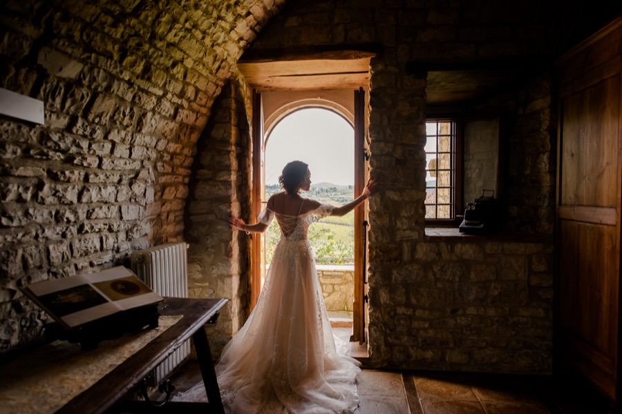 bride portrait in tuscany