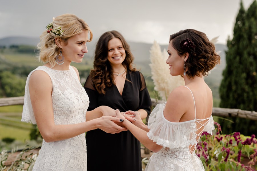 wedding ceremony in chianti