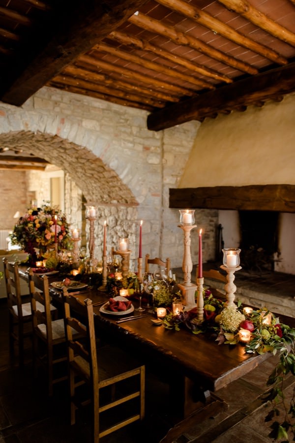 wedding table setting in tuscany