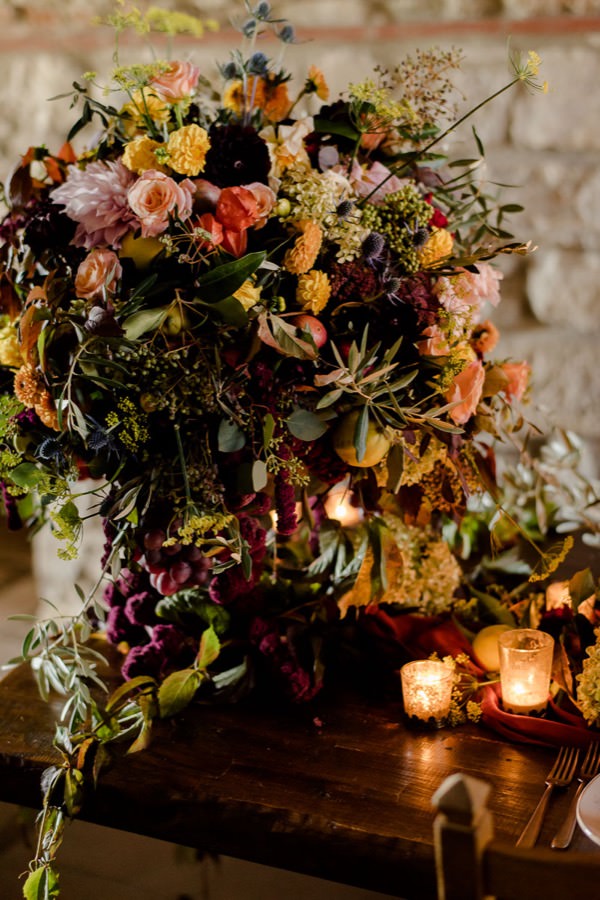 flowers decoration wedding in tuscany